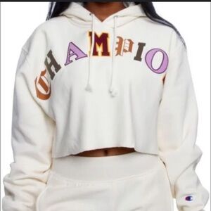 Woman’s Champion Cropped Hoodie XL Cream